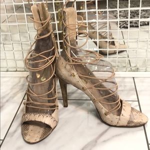 BCBGMAXAZRIA snake print lace-up heels 😍